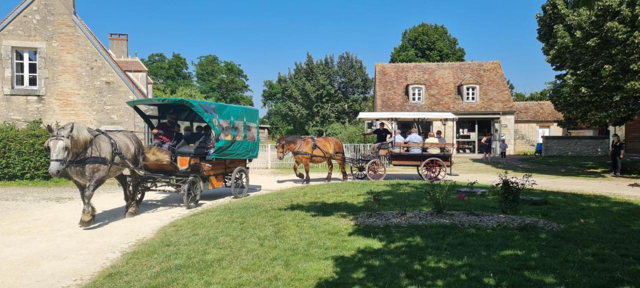 Le Village De Cottages - Le Pole Du Cheval Et De L'Ane Lignières Exteriör bild